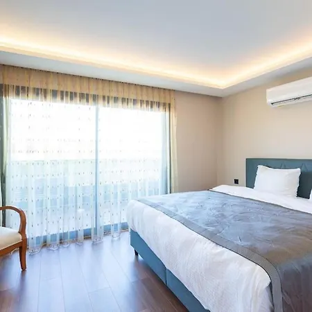 Willa Cesme'de Ozel Havuzlu, Barbeku Alanli Villa-awz111