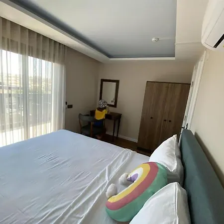 فيلة Cesme'de Ozel Havuzlu, Barbeku Alanli Villa-awz111